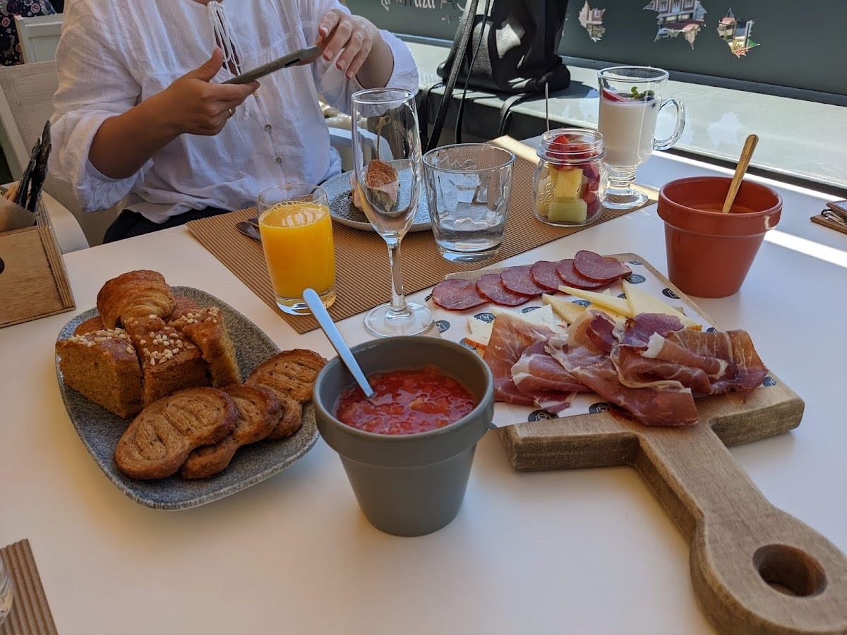 La Terraza AC
