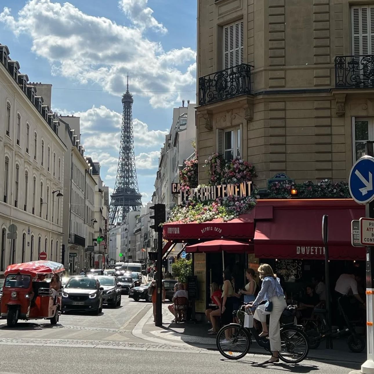 Paris - La ciudad de el amor!! Ademas soy fan de la comida típica de Francia