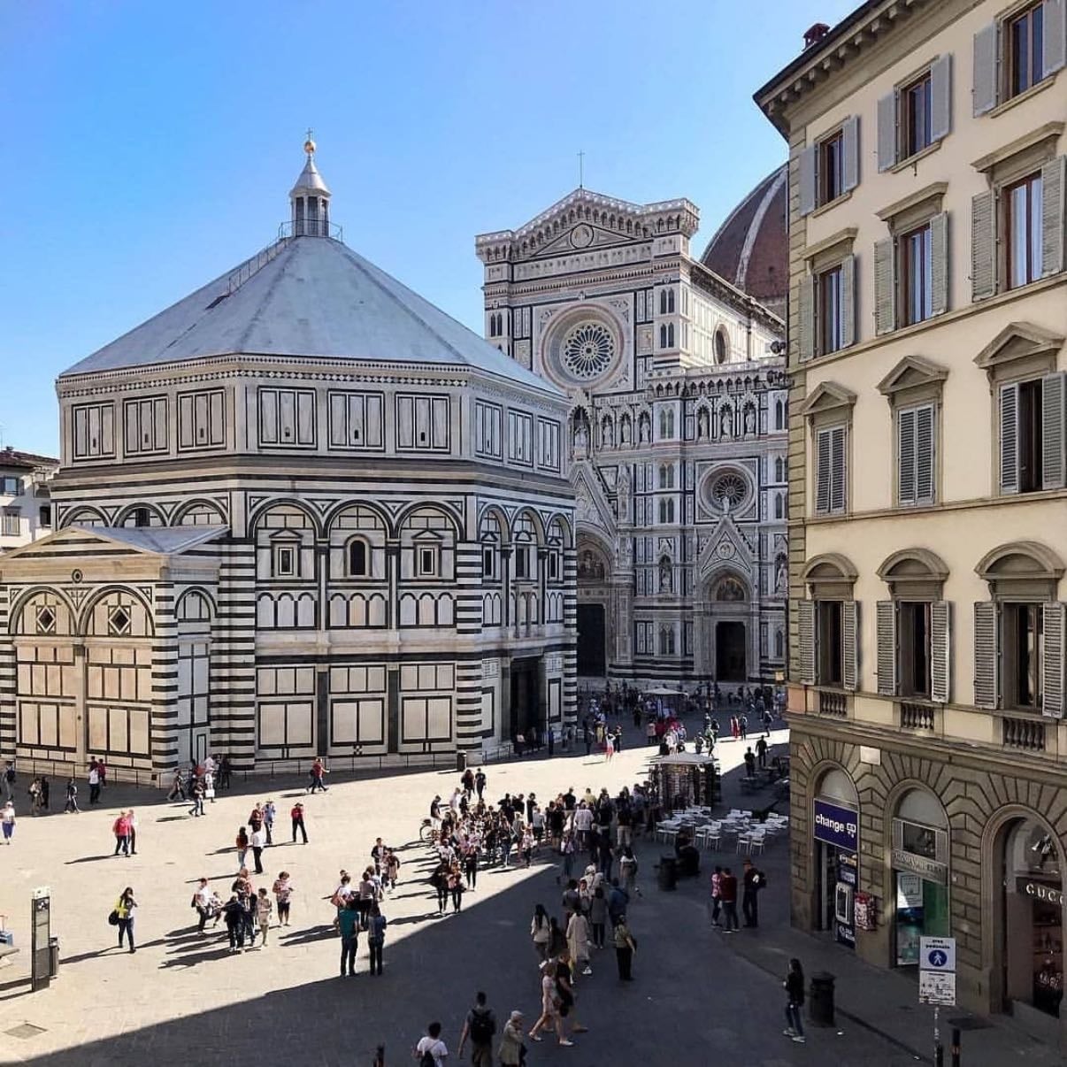 Via Giovan Battista Zannoni (Florence) - A hub for premium Florentine leather goods—bags, jackets, and accessories.