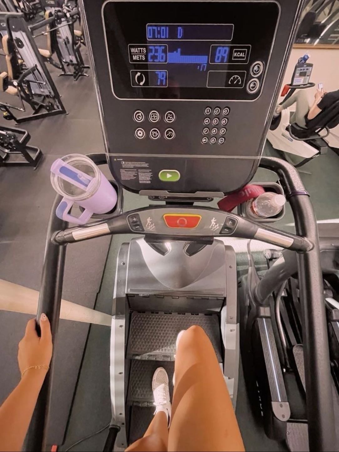 go to the gym โ ๐๏ธโโ๏ธ๐ณ๏ธ๐ชฌ