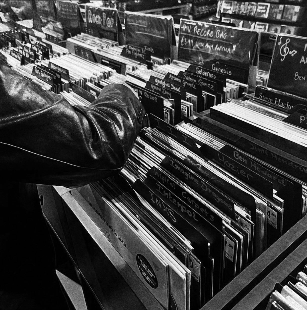 # my fav songs of… - Music hypelist by 𝒈𝒖𝒂𝒅𝒂.