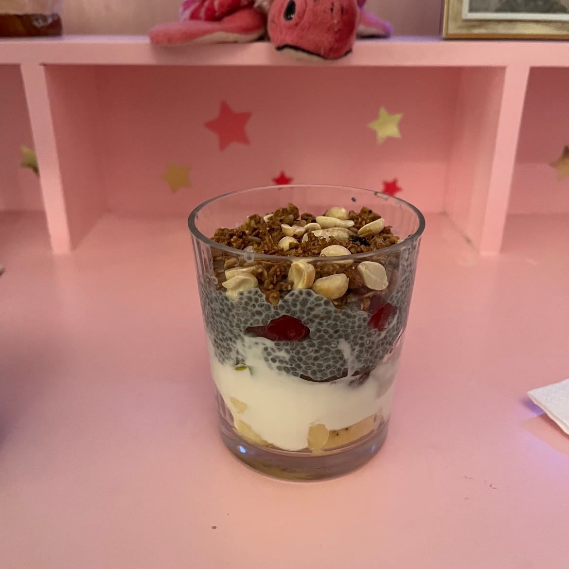 Raspberry chia pudding