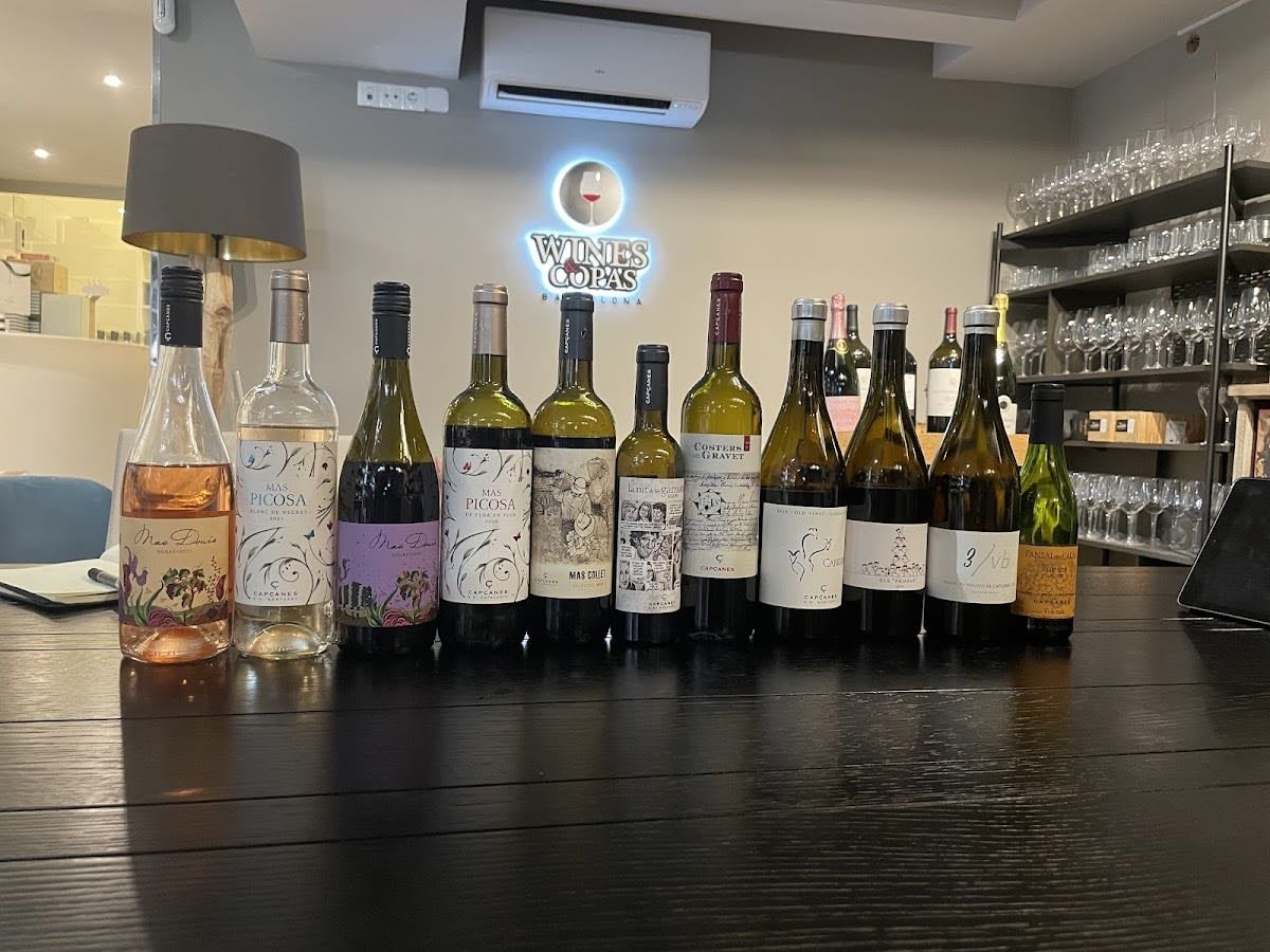 Wines and Copas Hostafrancs