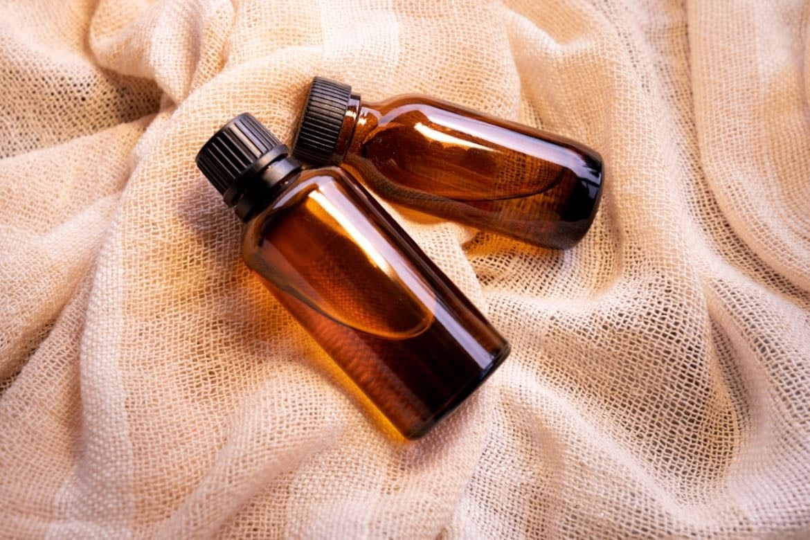 Scalp oil - Apply through scalp for growth