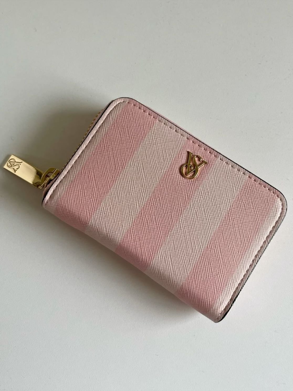 Card Holder - Victoria’s secret