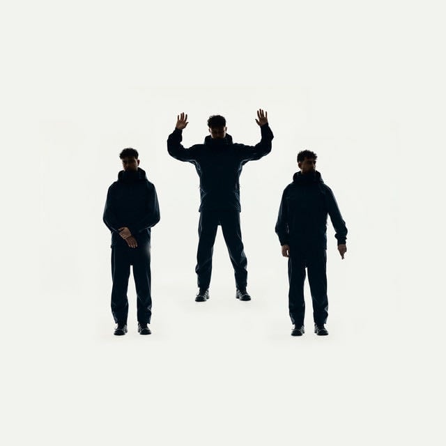 TRES CREUS - Album · Hoke