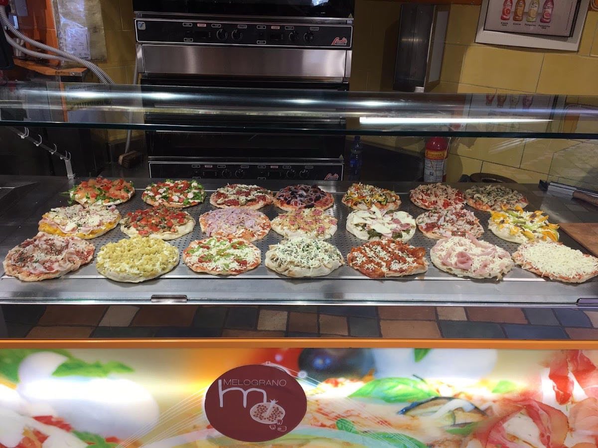 Melograno - Gelato, Pizza e Caffè a Fontana di Trevi