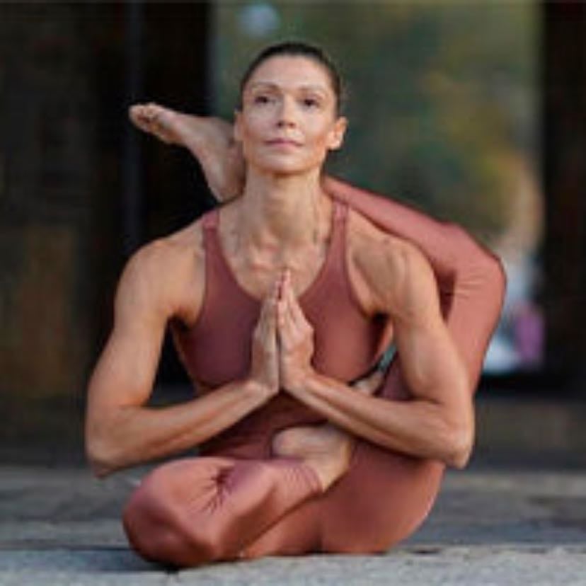 Dany Sa - @danysayoga