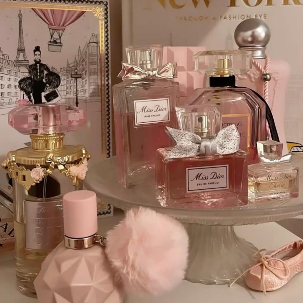 π- spritz on your favourite sweet-smelling perfume - A gentle mist of your favorite scent is like a little magic cloud that follows you all day, boosting your mood and making you feel like a total queen! π·π«