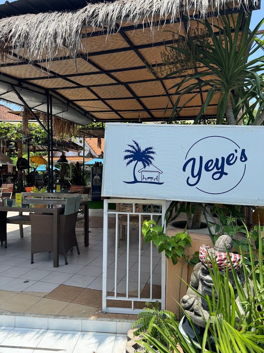 Yeye's Warung & Gift Shop