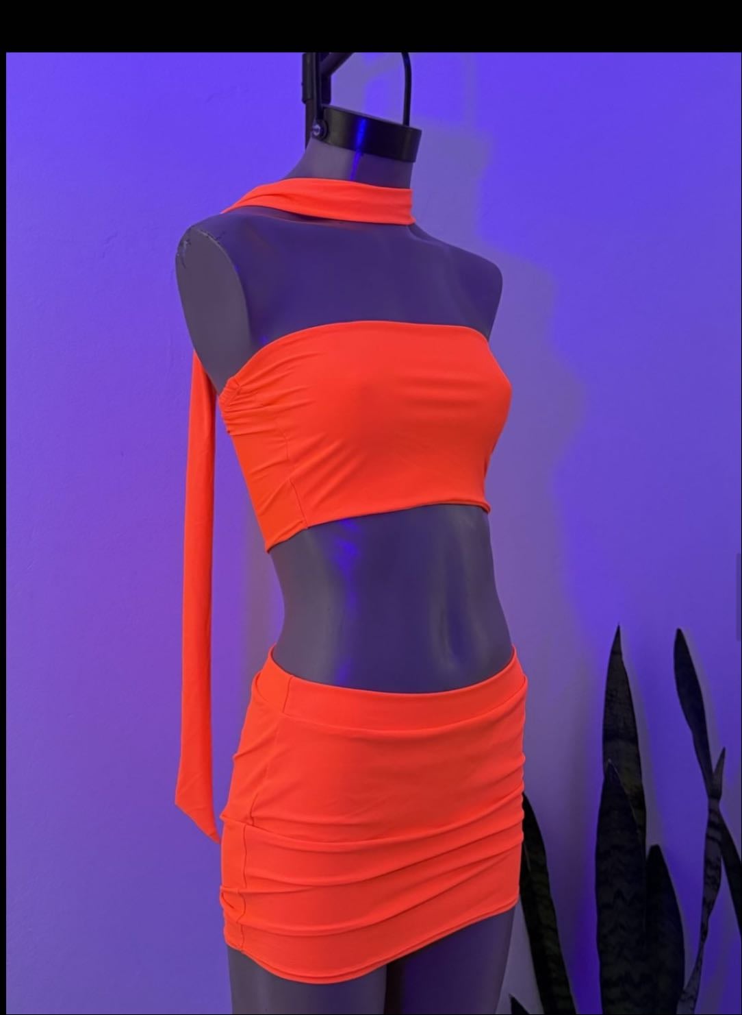 conjunto naranja