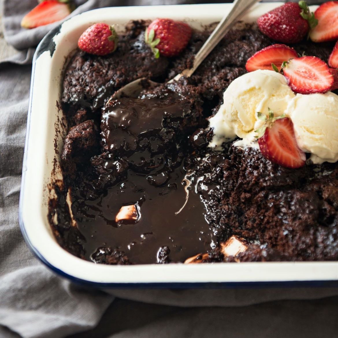 chocolate self-saucing pudding