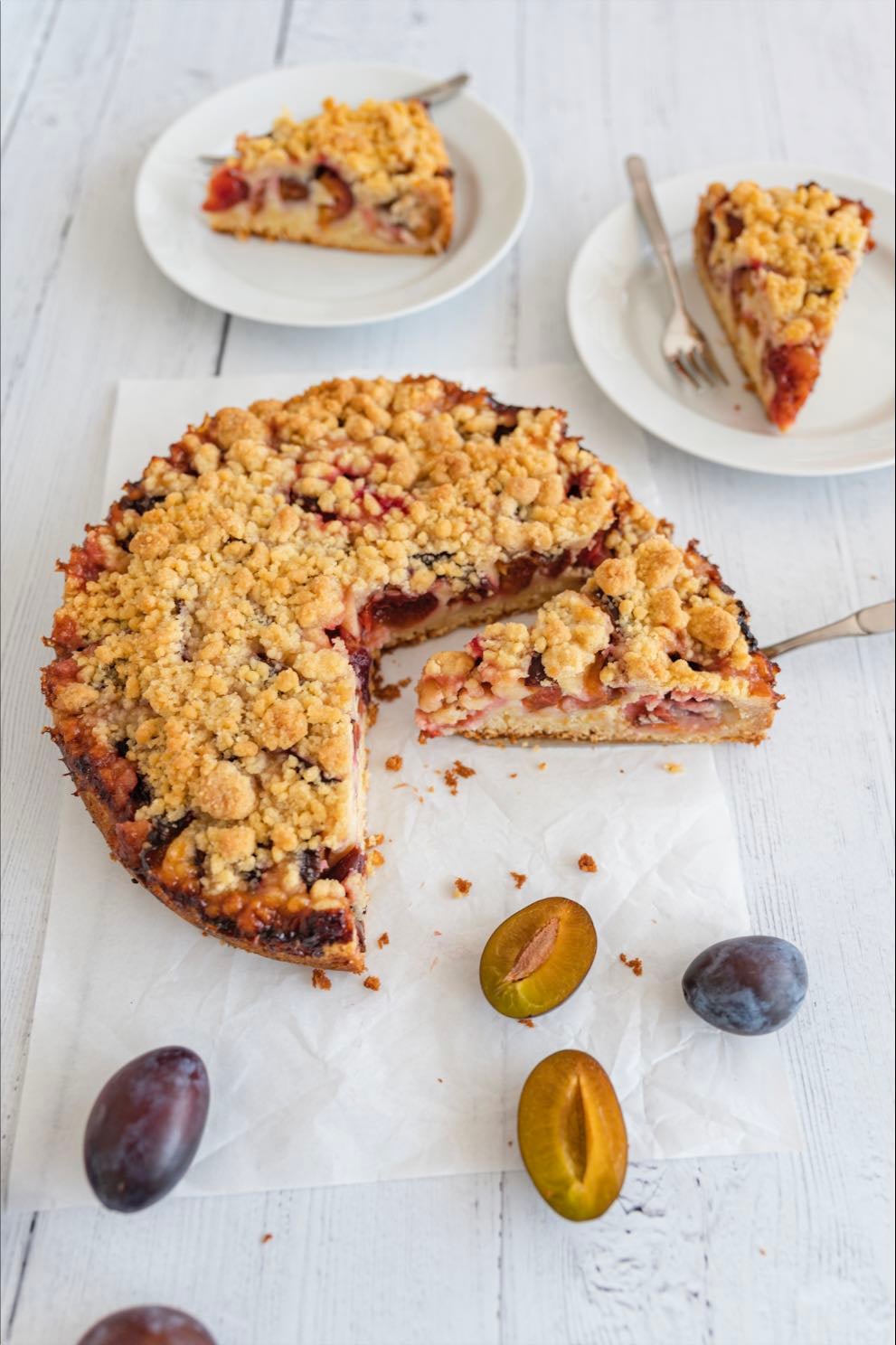 plumble | plum crumble cake