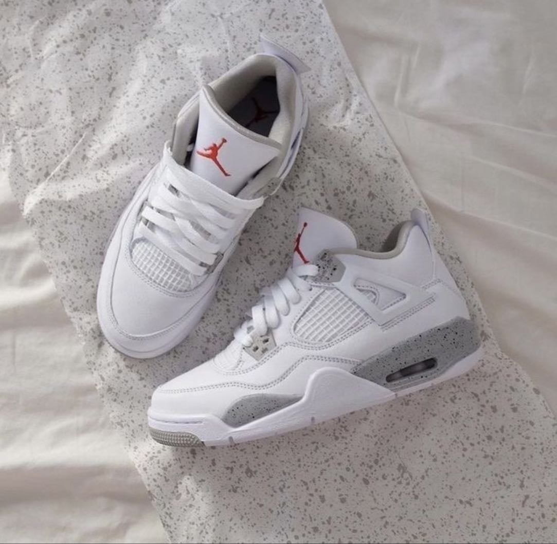 Air Jordan 4 - “Oreo”