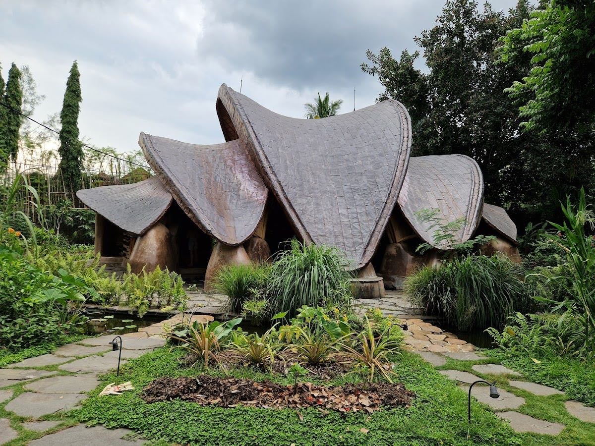 Alchemy Yoga & Meditation Center - Yoga