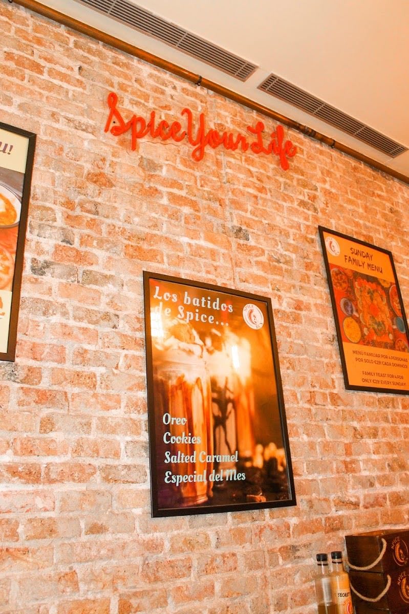 Spice Bcn Parallel - Placa España | delicious South African