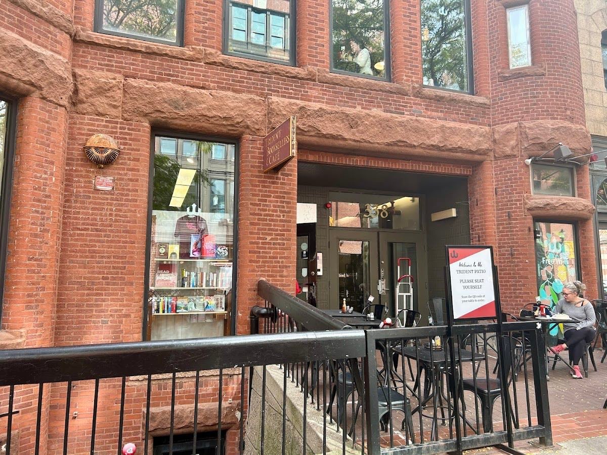 Trident Booksellers & Cafe