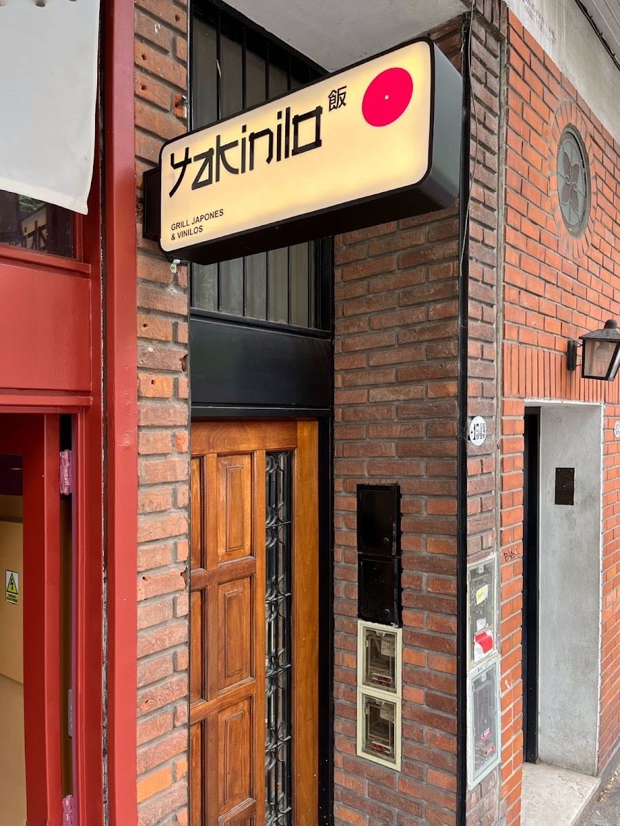 Yakinilo