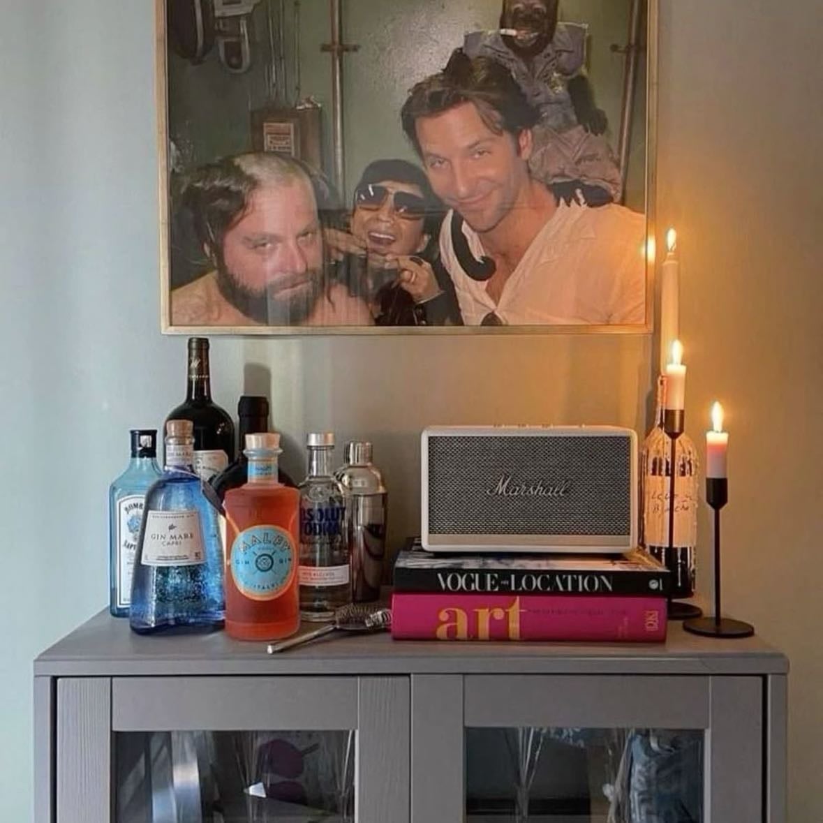 este cuadro - sobre la zona de bar, obvio🤚🏻