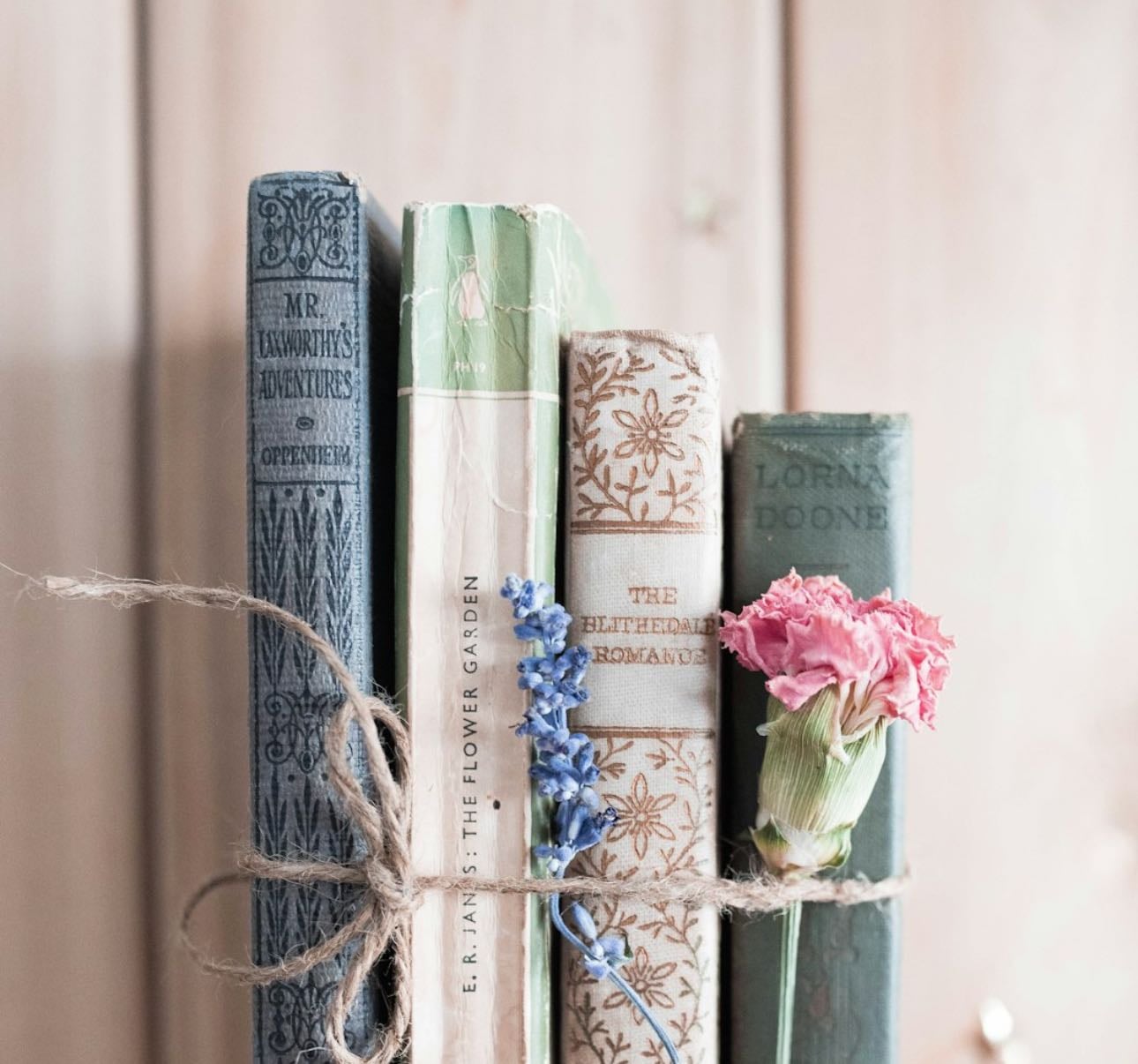 Books - Books hypelist by Giulia Bianchini