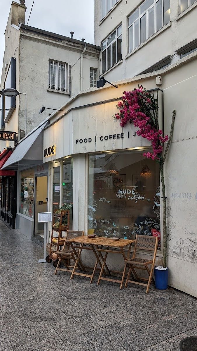 NUDE - 3,5€ cappuccino and laptop friendly
