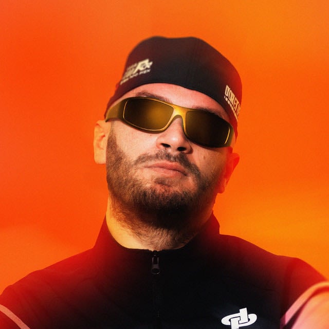 Jul - Artist