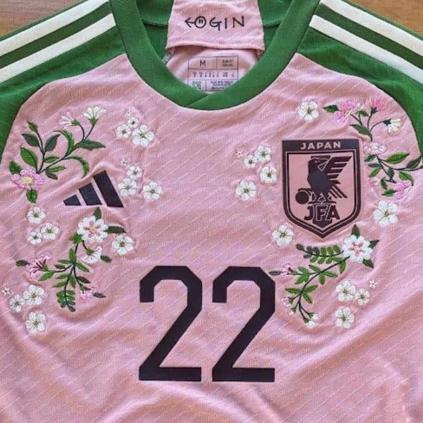 Embroided clothing