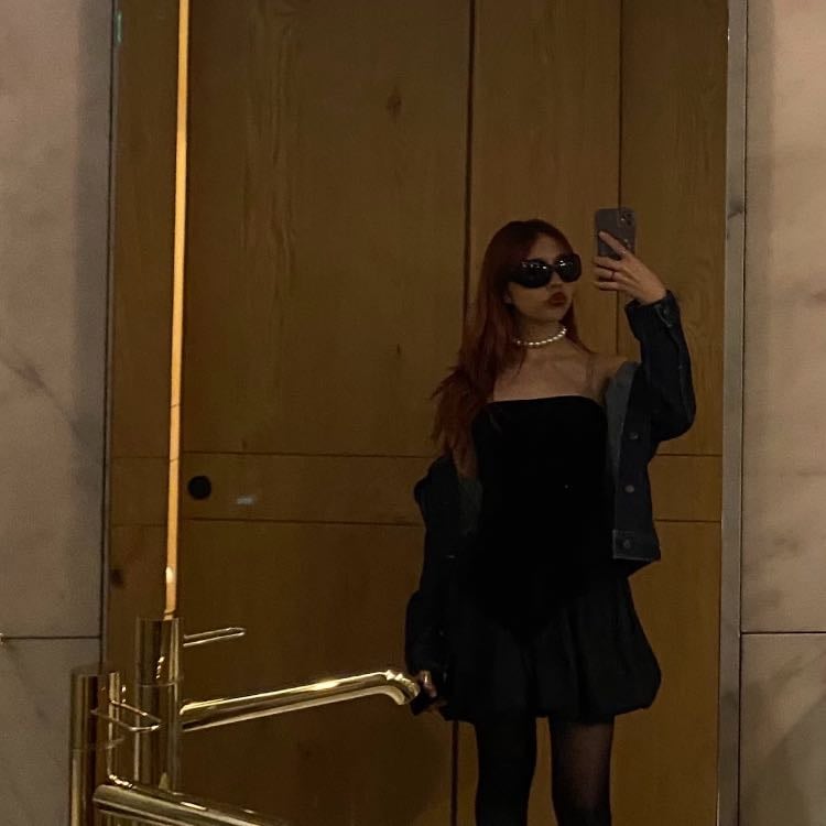 Mirror-Selfie