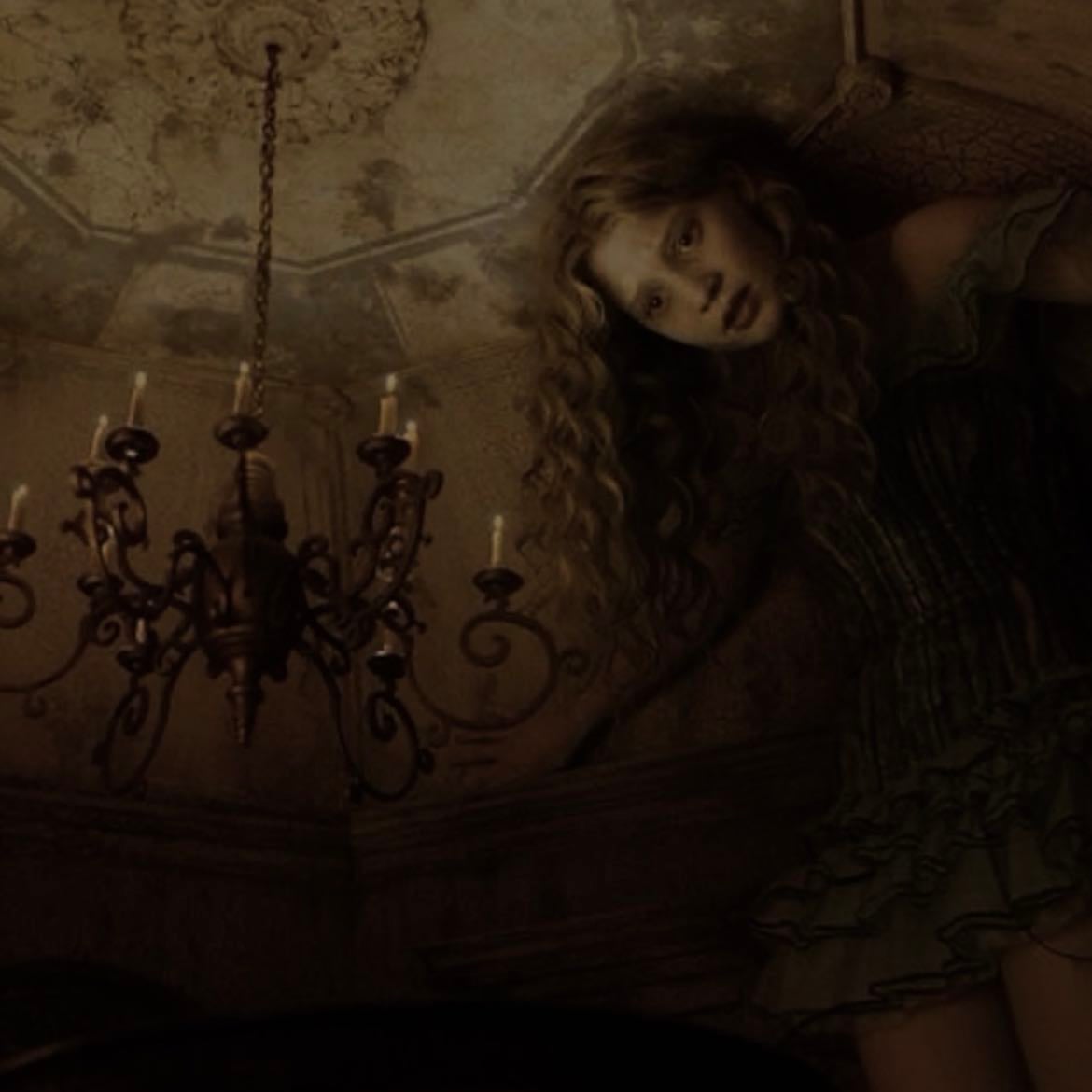 Alice in Wonderland - Tim Burton · 2010