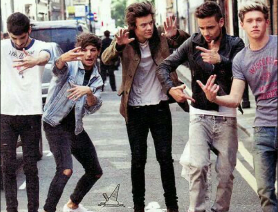 Fav One Direction songs馃帶 - Music hypelist by 馃崚Sarah馃巰