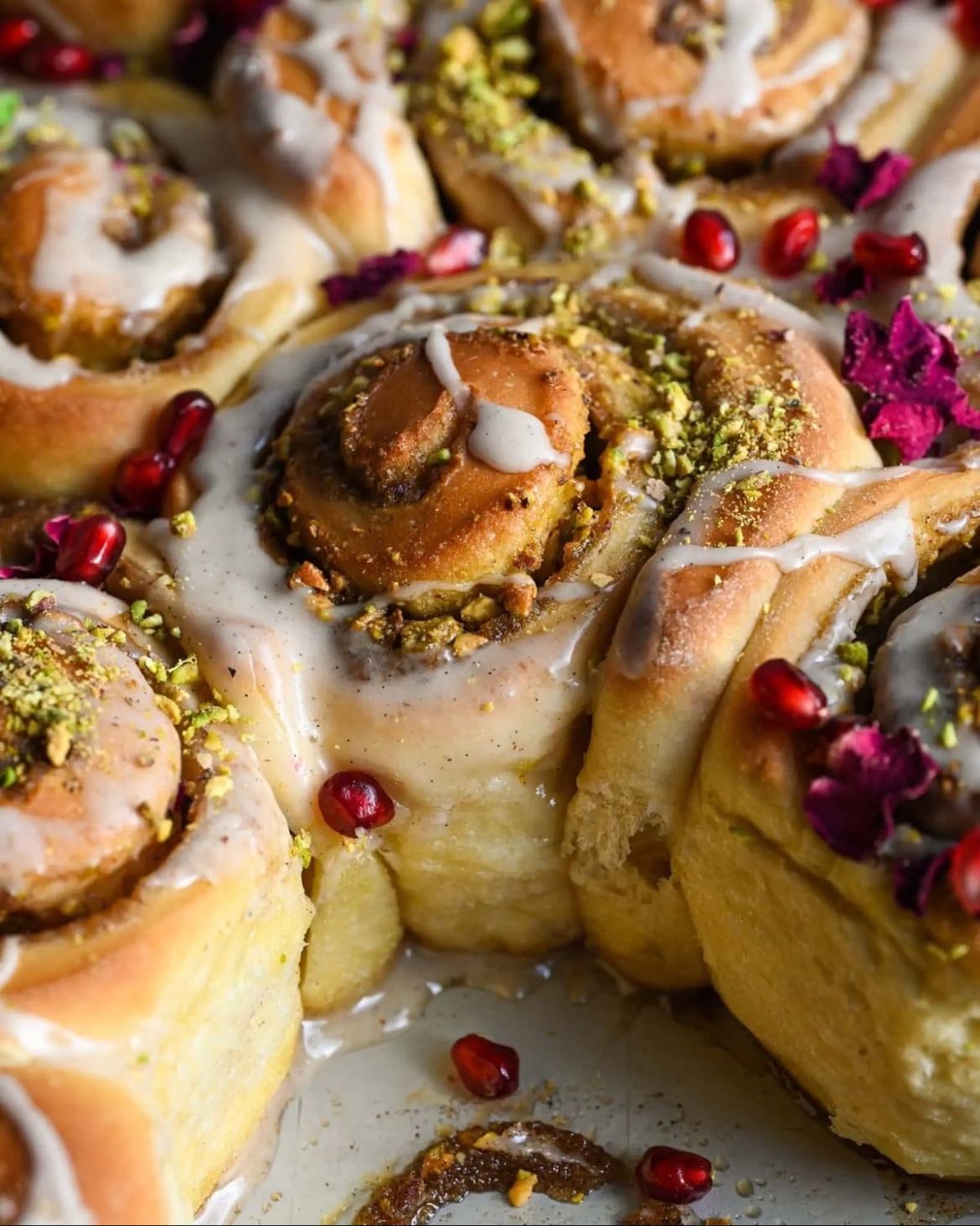 pistachio cardamon rolls