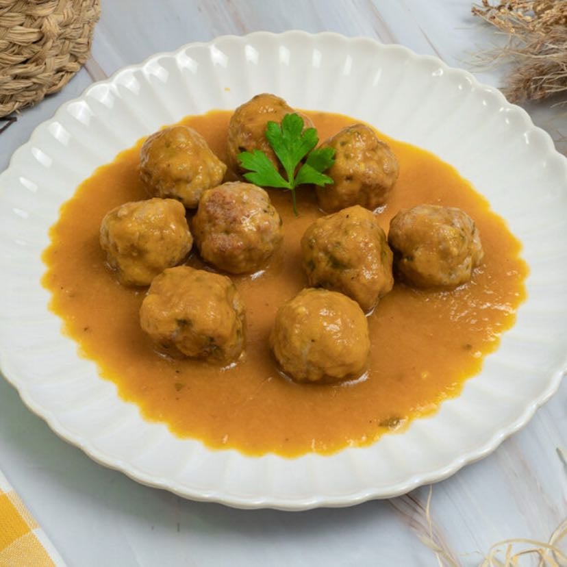 Albóndigas en salsa