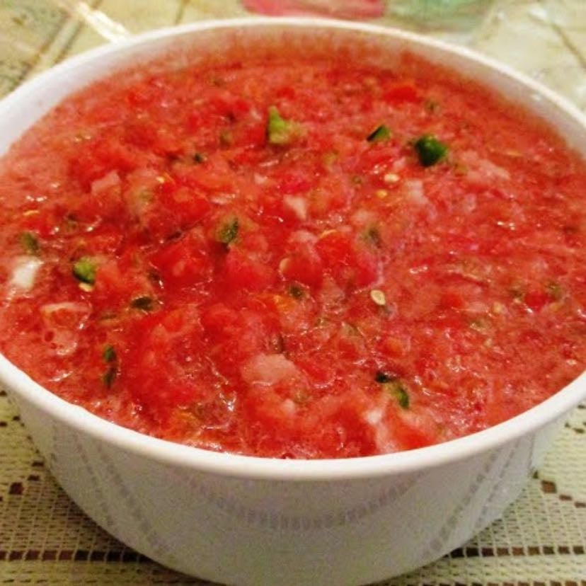 Salsa cruda de tomate