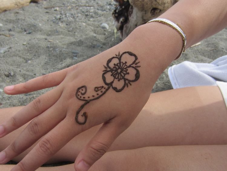 henna - temporary tattoos