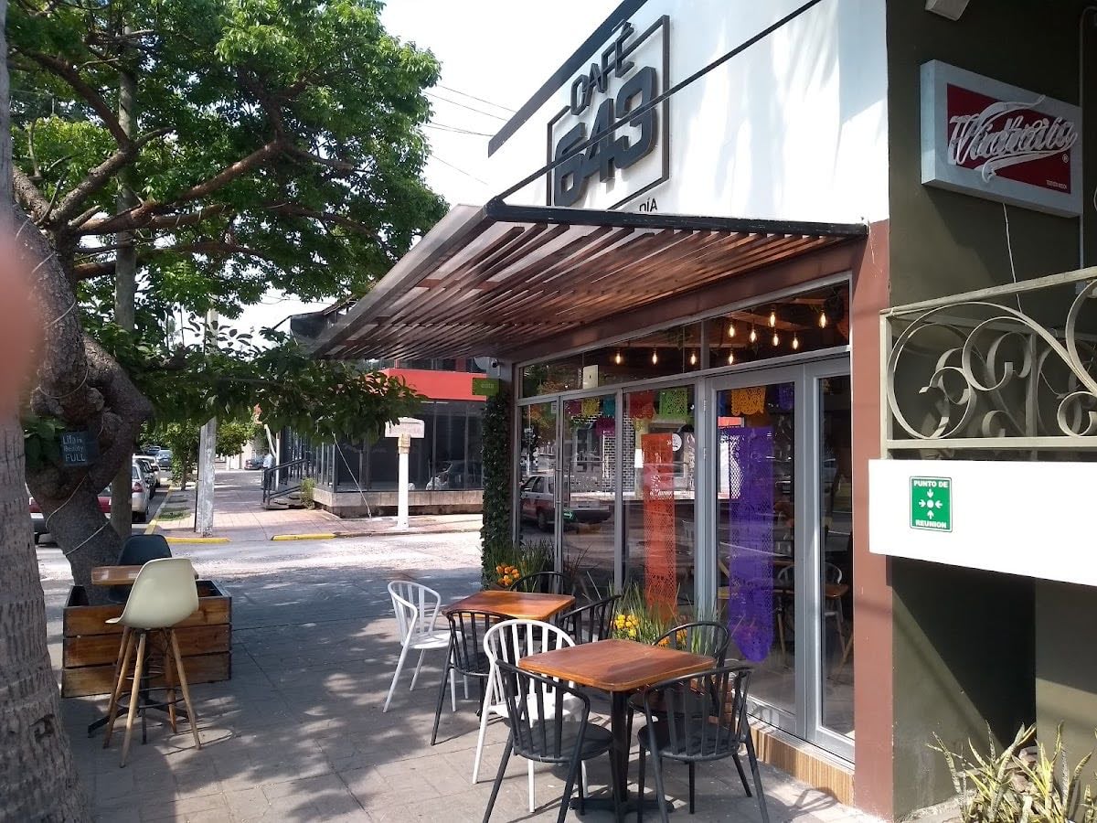 Cafe 643