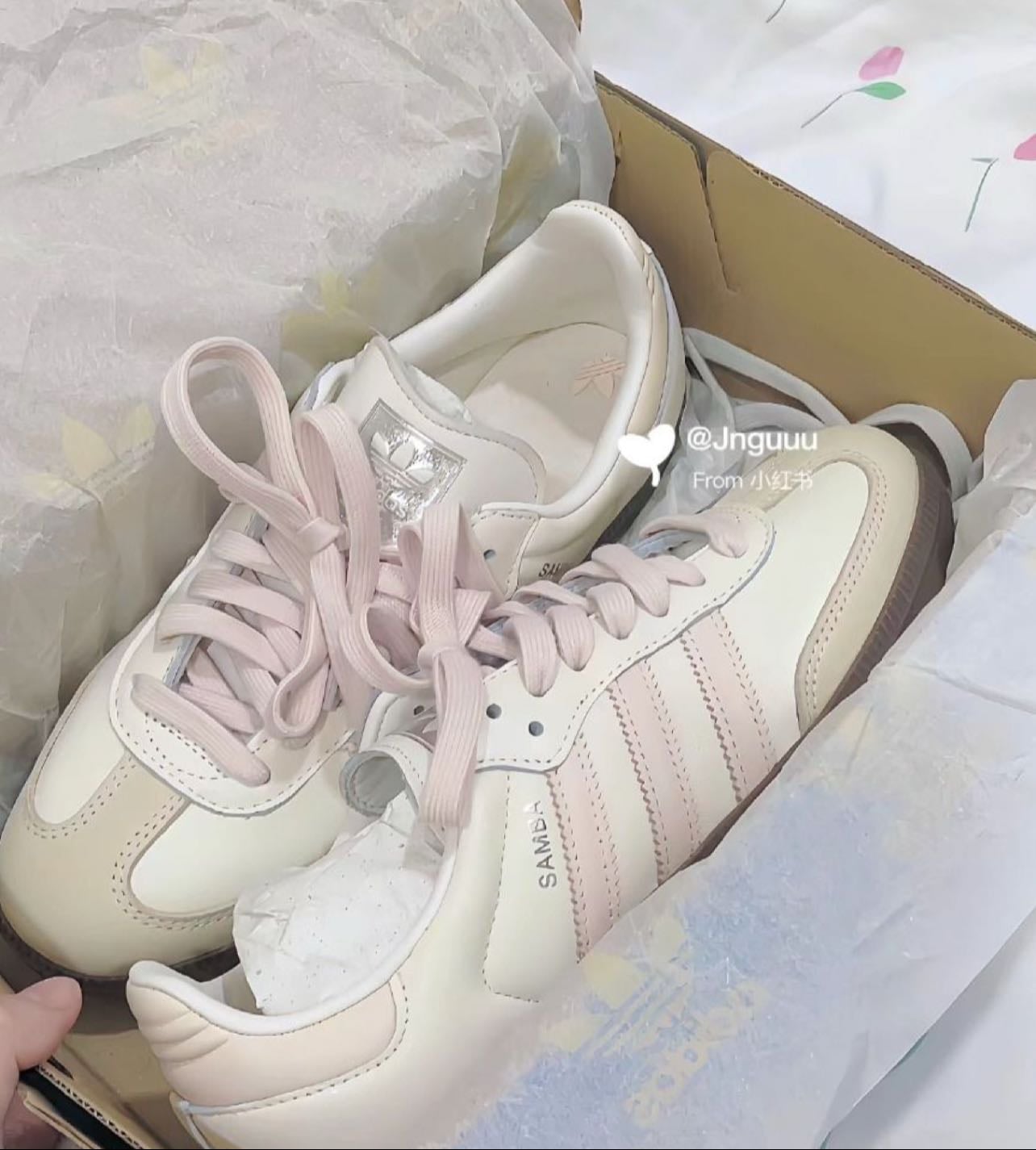 Pink sambas