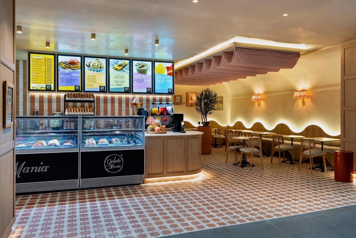 Gelato Mania Waterfall Corner
