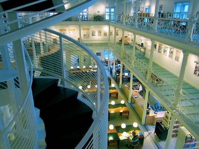 National Archives of Montréal