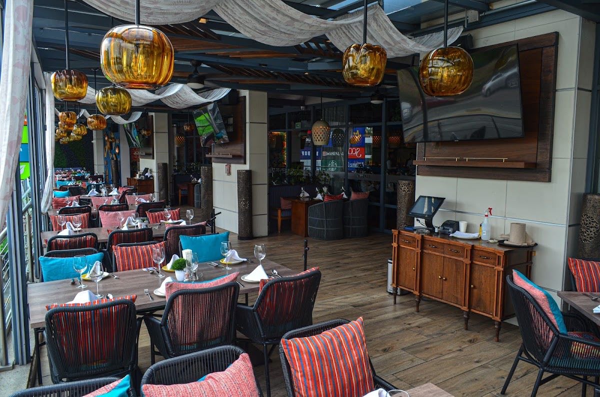 Lorenza Restaurant