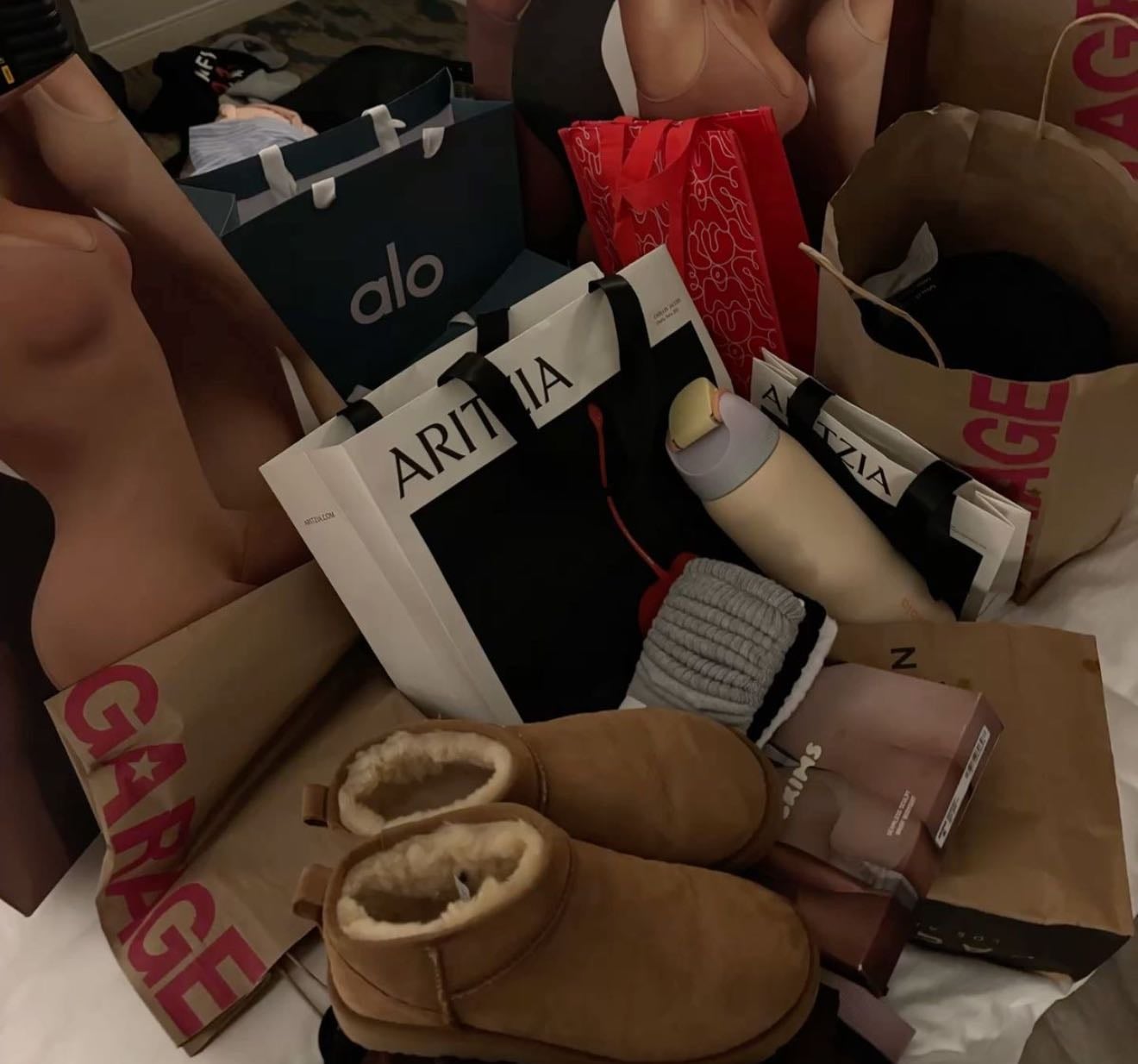 Shopping - other hypelist by lucero magallanes