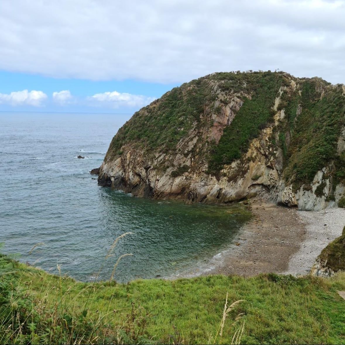 Cala de Salencia, Novellana (Apta para perros)