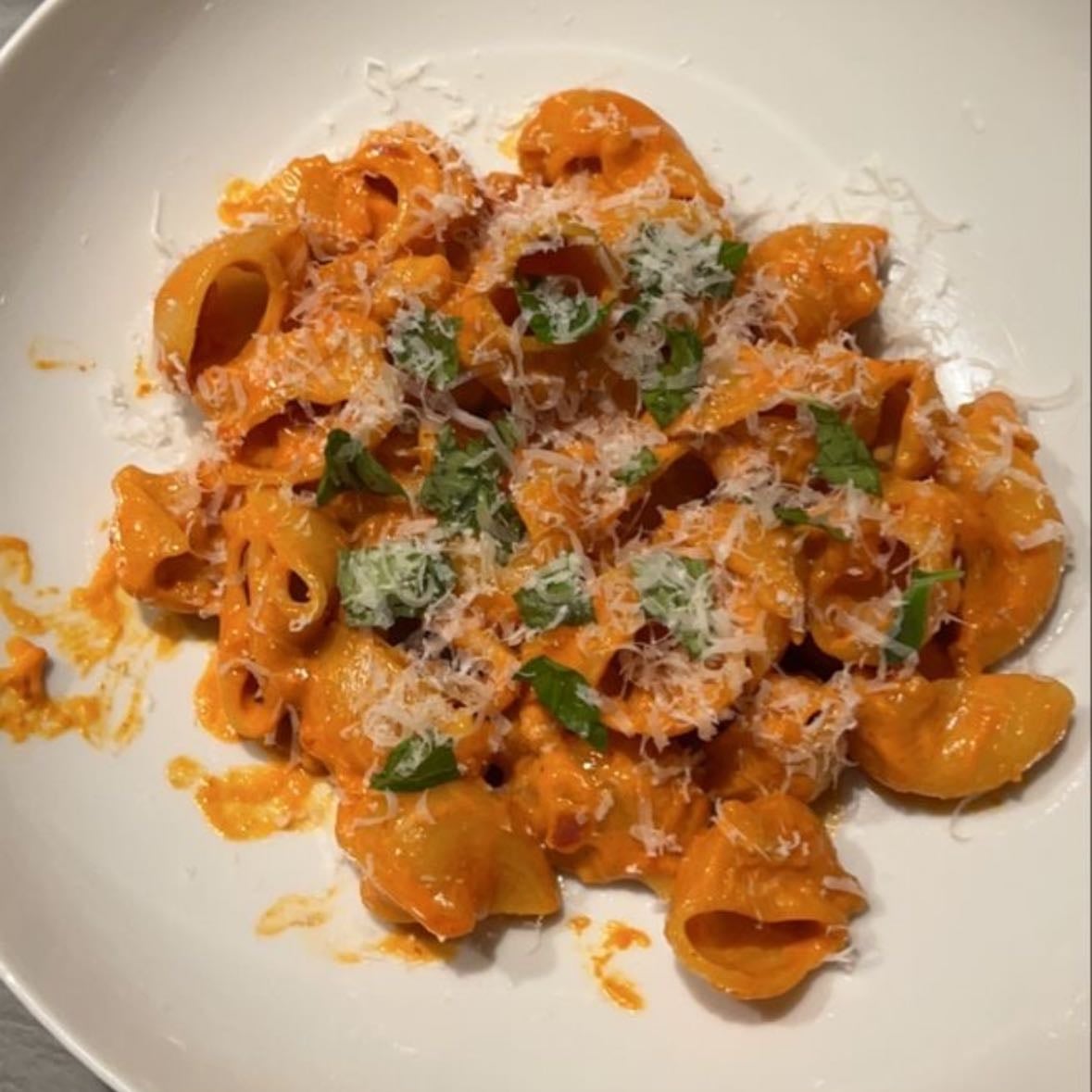 gigi hadid pasta