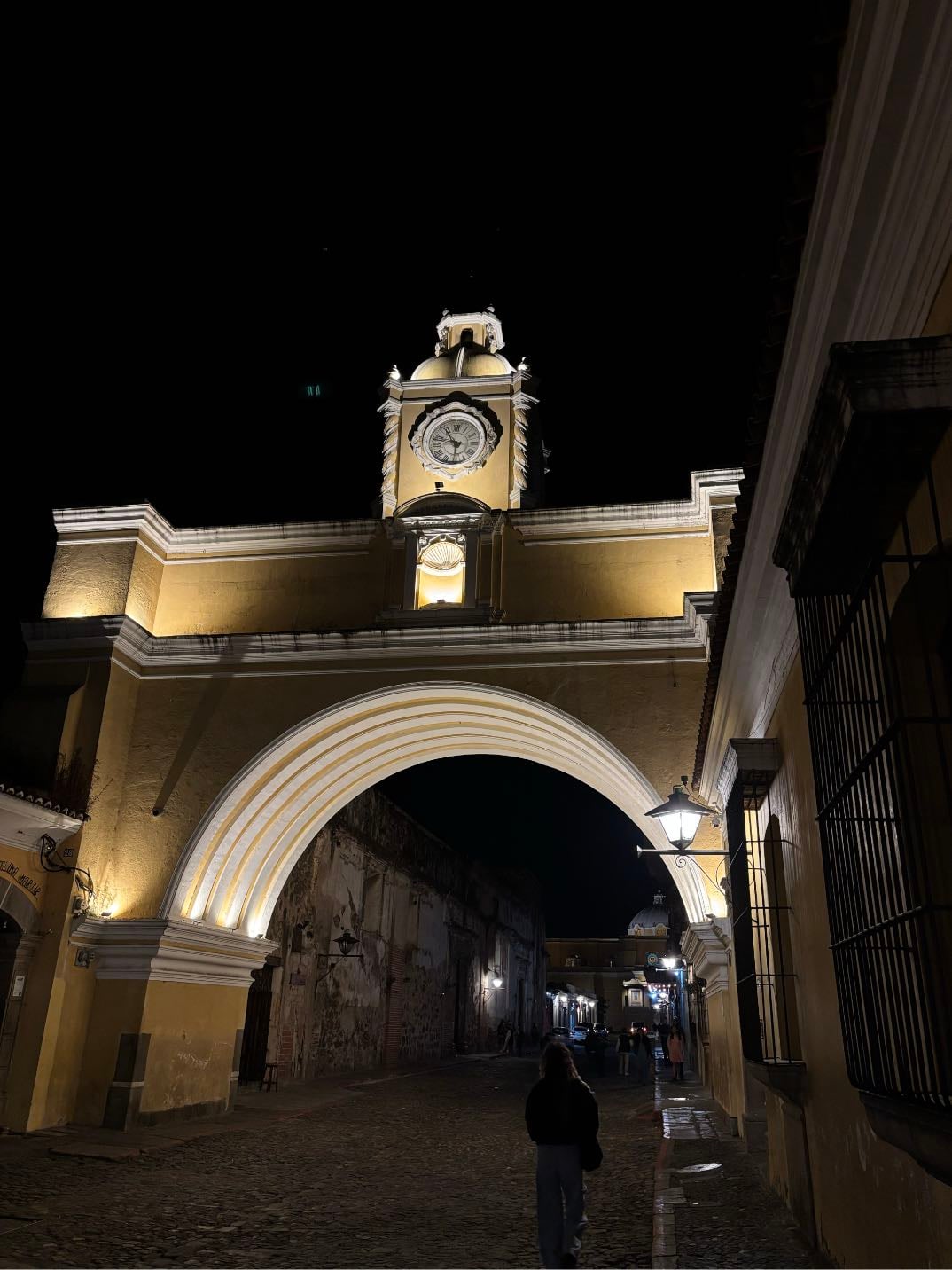 Night in antigua
