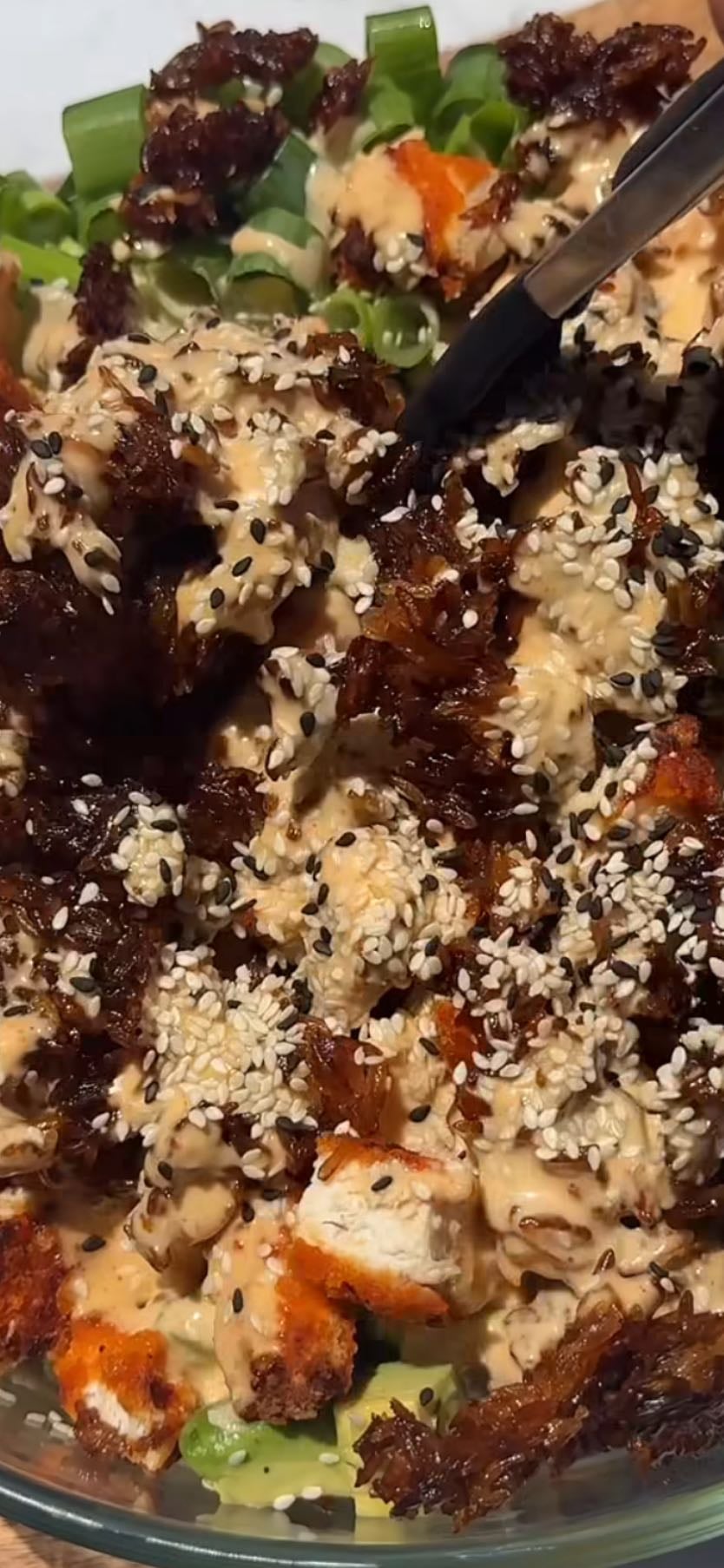 chilli chicken crispy rice salad