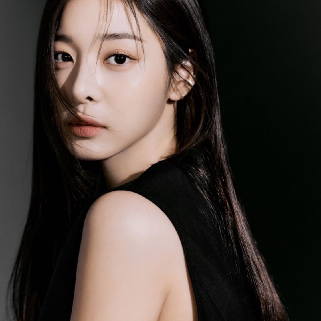 Seol In Ah - Known for: business proposal, twinkling watermelon