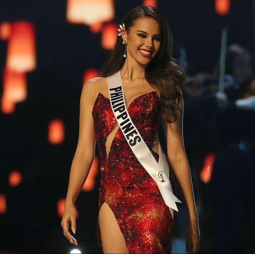 Miss - Entrar en algún certamen de belleza y personalidad