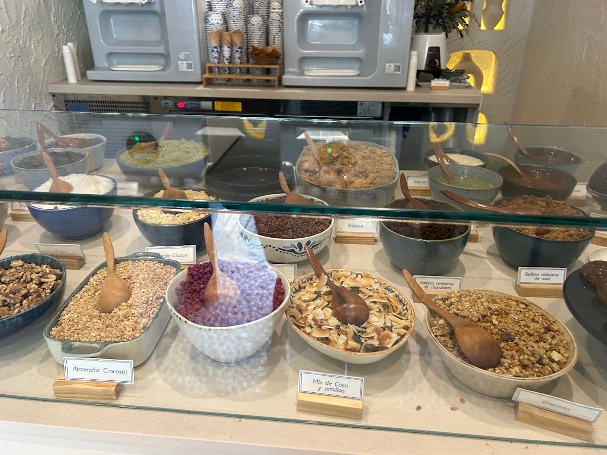 MYKA Greek Frozen Yogurt