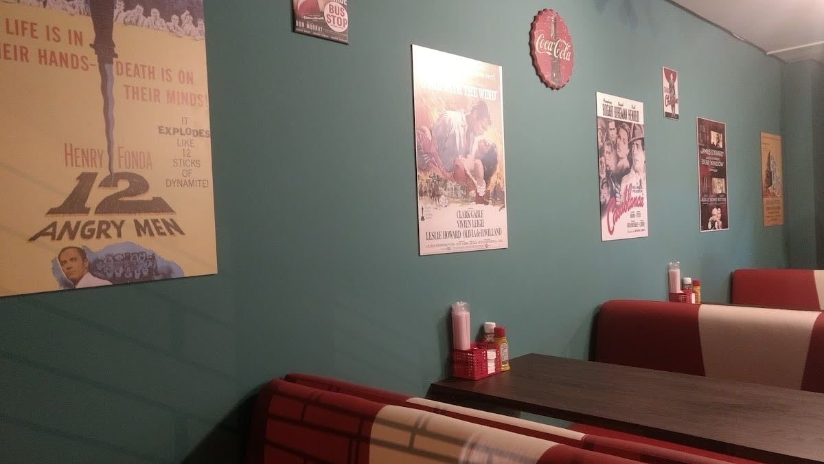 Old is Cool Burger Londrina