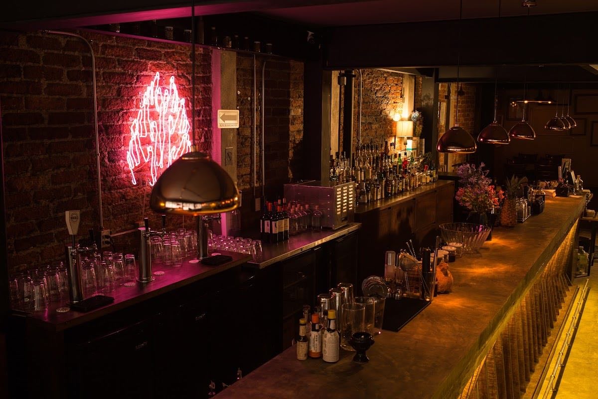Ladina Bar