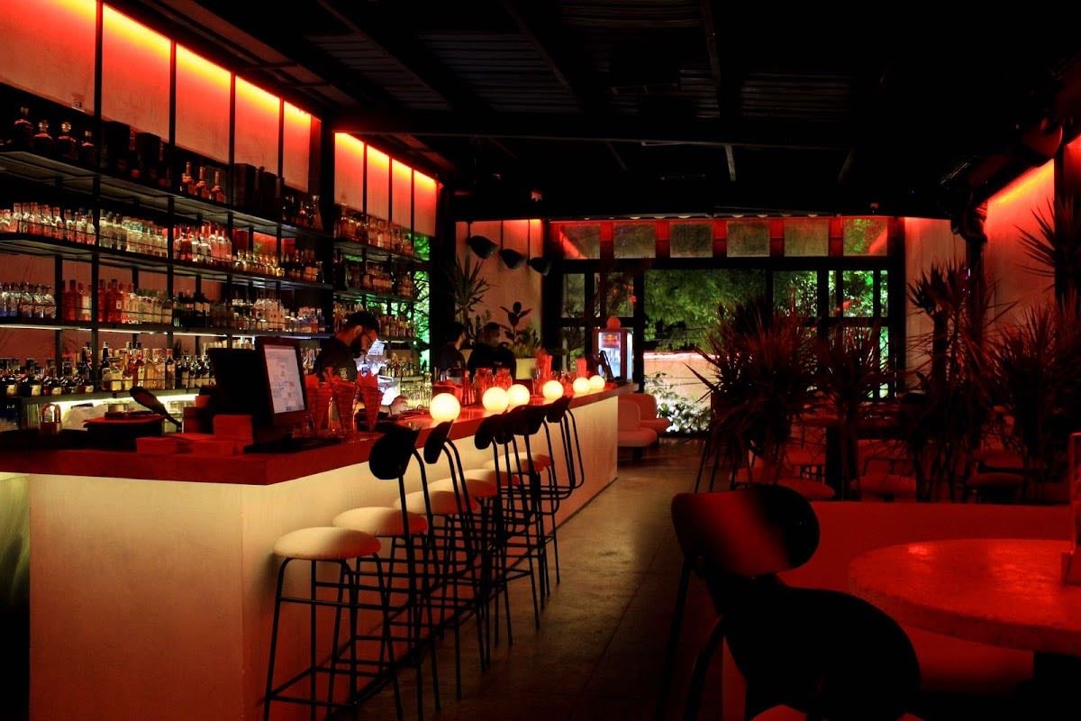 Cromatic Club & Bar